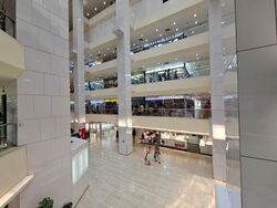 Lucky Plaza (D9), Retail #622078061